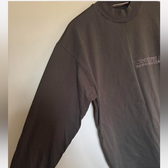 Essentials Charcoal Men's mock neck long sleeve - Picture 7 of 8